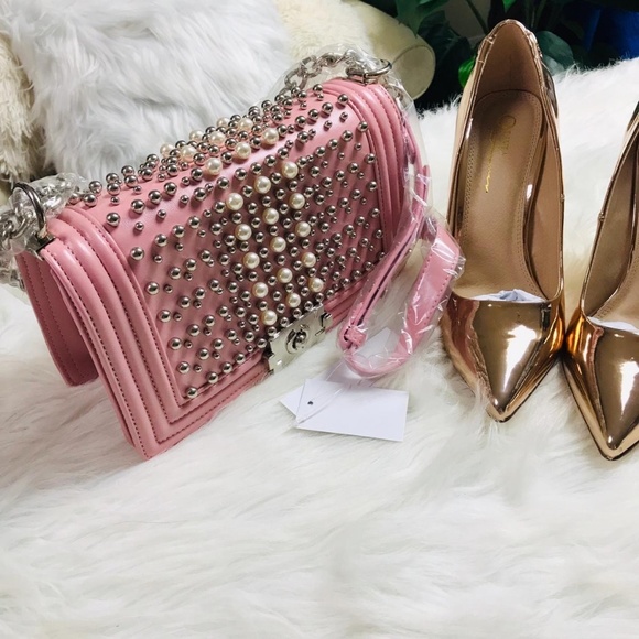 Handbags - 🆕️ Blush Pearl & Studs Structure Shoulder Bag